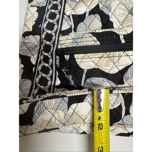 Vera Bradley Camelia Hipster Crossbody Bag Quilted Black Gray Flower Pattern - Picture 7 of 14